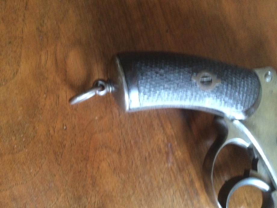 Revolver 1873 F 63717 avec X ajouté