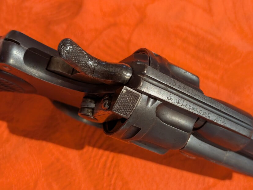 Revolver modèle 1874 du commerce belge, vendu par Claude Drillien arquebusier à Clermont Ferrand
