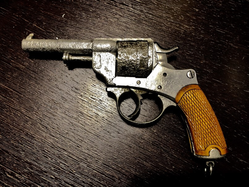 Revolver modèle 1873 Grec, fabriqué par Sutterlin & Lippmann, utilisé par un officier de gendarmerie Grec