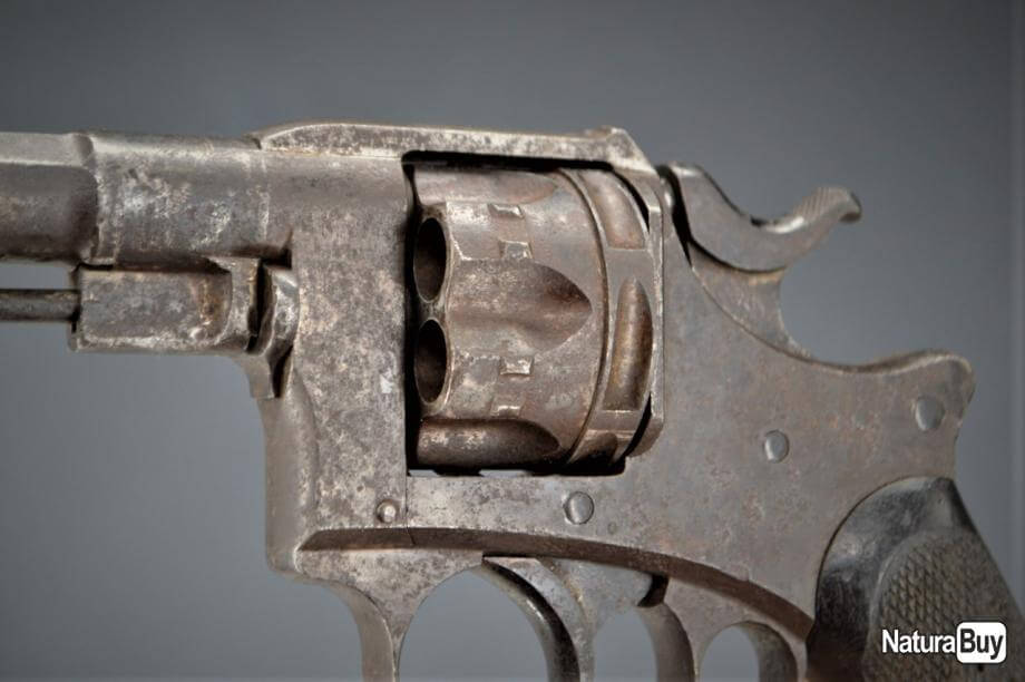 Revolver d'essai modèle 1885