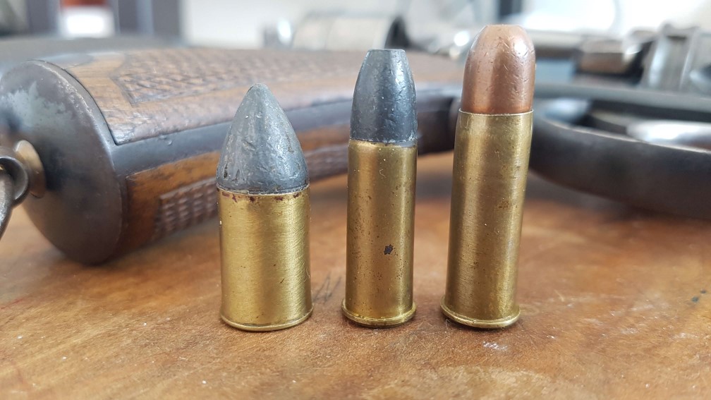 Comparaison des cartouches de 11mm73, 8mm non réglementaire et 8mm92