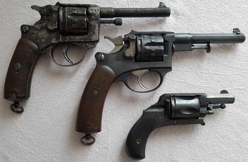 Comparaison revolvers mle 1887, 1892 civils et revolver de poche renforcé Manufacture Française d'Armes et Cycles Saint Etienne
