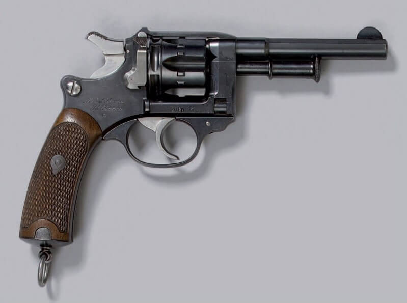 Revolver d'essai modèle 1892 à pompe premier type