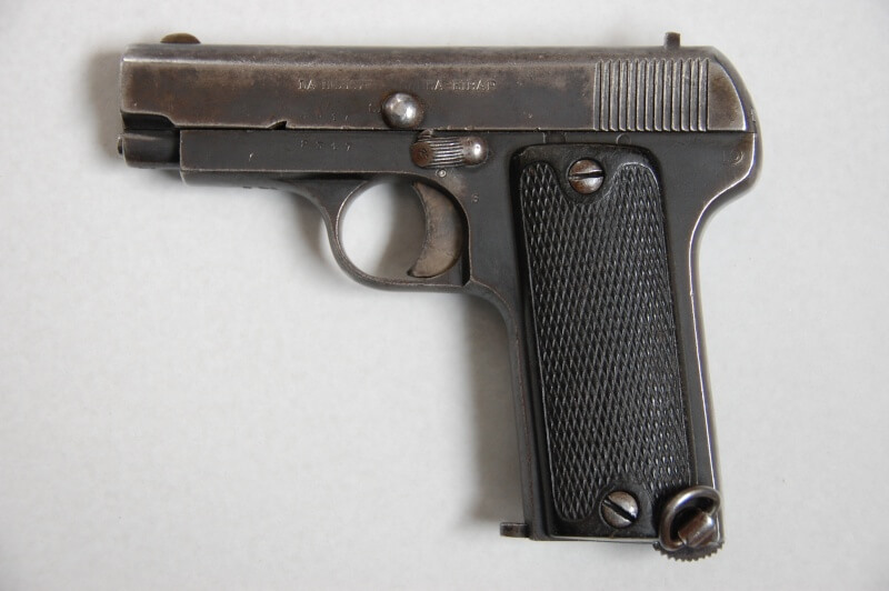 pistolet automatique type Ruby (7.65) fabriqué par La Industrial Orbea - Eibar