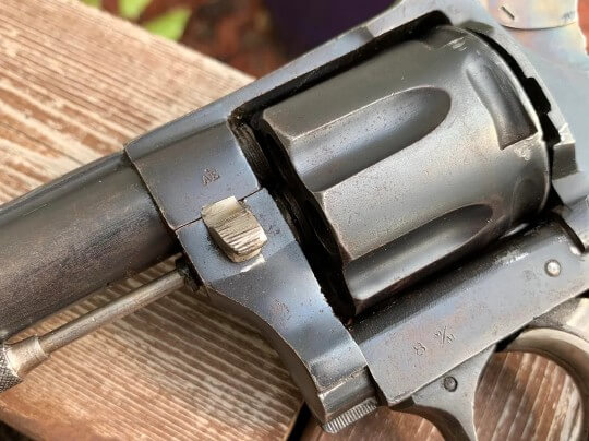 revolver modèle 1915 Roumain