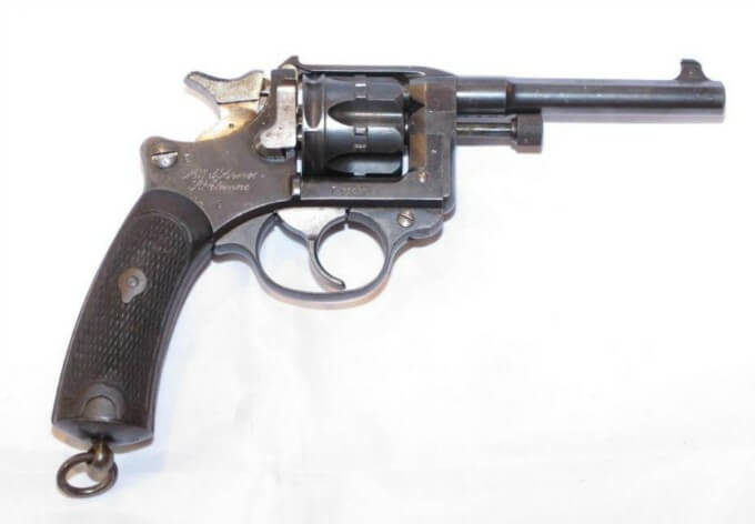 Revolver modèle 1892 de marine