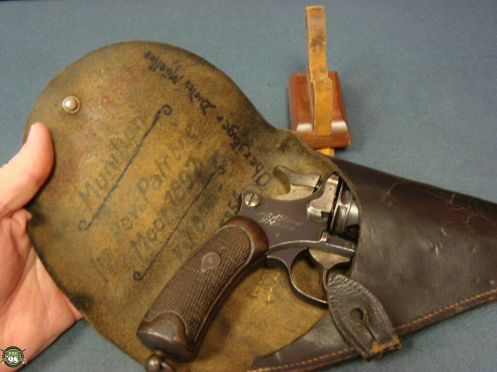 revolver modèle 1892 de prise par l'armée allemande