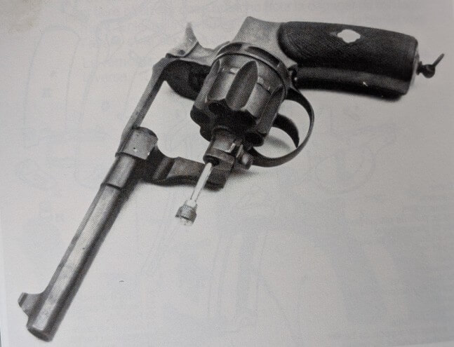 revolver modèle 1915 de la Manufacture Française d'Armes et Cycles de Saint Etienne