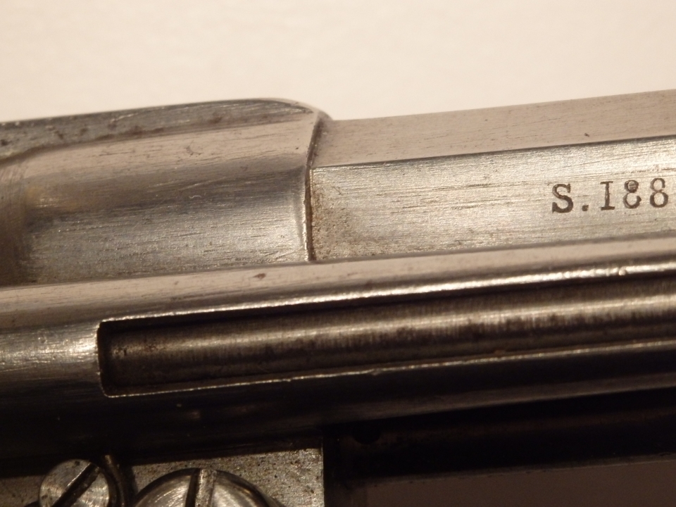 Revolver Mle 1873 avec absence de marquages: jointure canon - carcasse