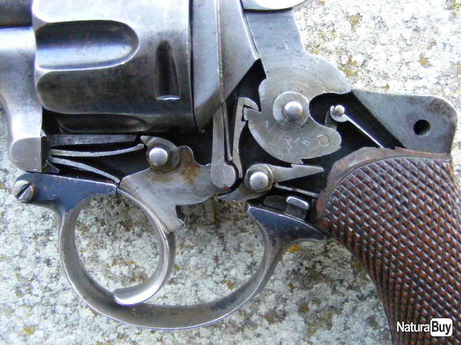 Revolver Chamelot Delvigne du type 1871, fabriqué par Pirlot frères, à Liège.