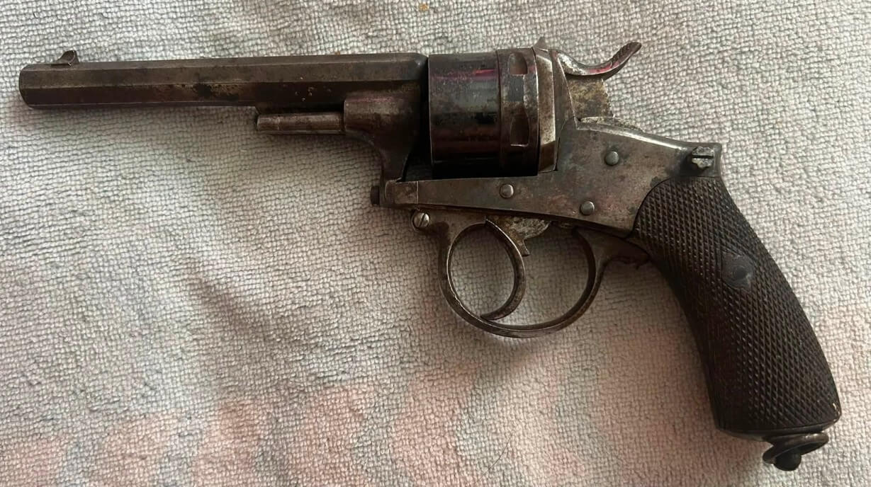 Revolver Chamelot et Delvigne entre 1869 et 1871 Revolver Chamelot et Delvigne entre 1869 et 1871