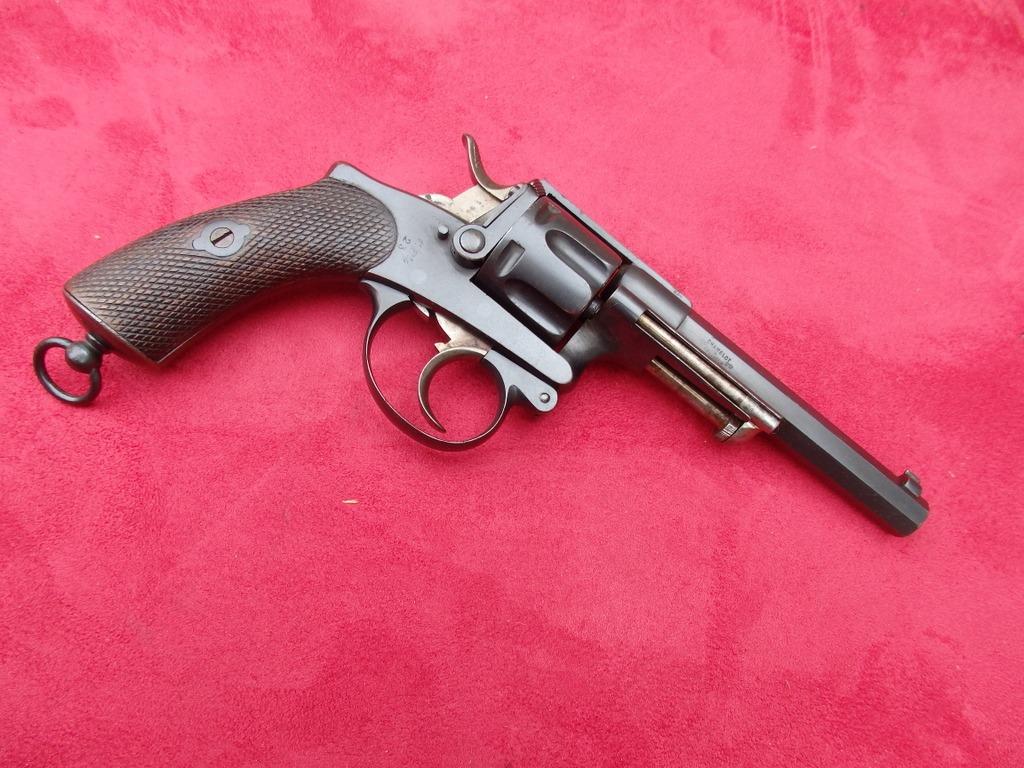 Revolver Chamelot Delvigne Pirlot de la police cantonale de Zurich (1876) Revolver Chamelot Delvigne Pirlot de la police cantonale de Zurich (1876)