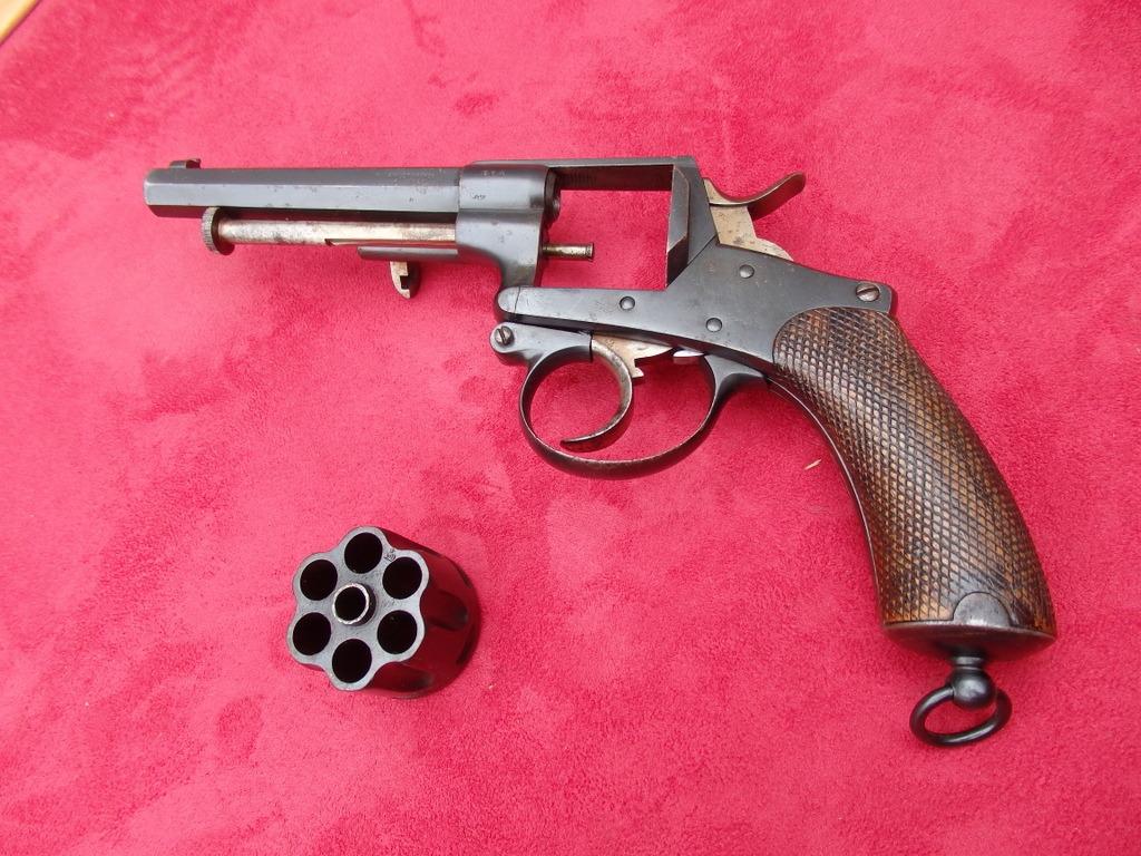 Revolver Chamelot Delvigne Pirlot de la police cantonale de Zurich (1876) Revolver Chamelot Delvigne Pirlot de la police cantonale de Zurich (1876)