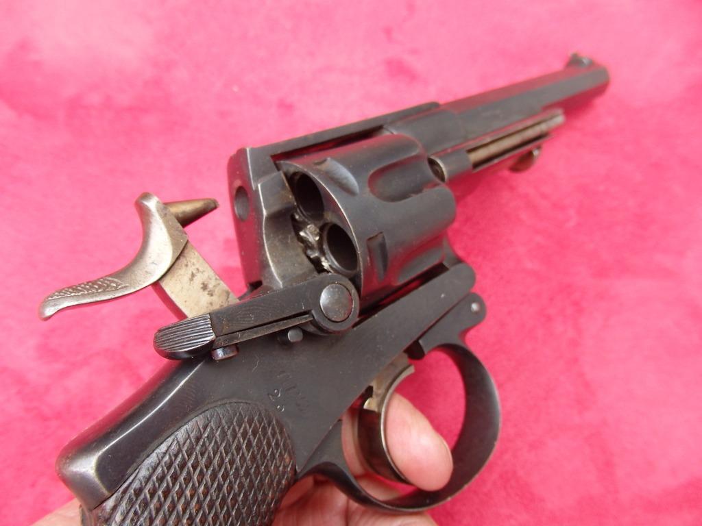Revolver Chamelot Delvigne Pirlot de la police cantonale de Zurich (1876) Revolver Chamelot Delvigne Pirlot de la police cantonale de Zurich (1876)