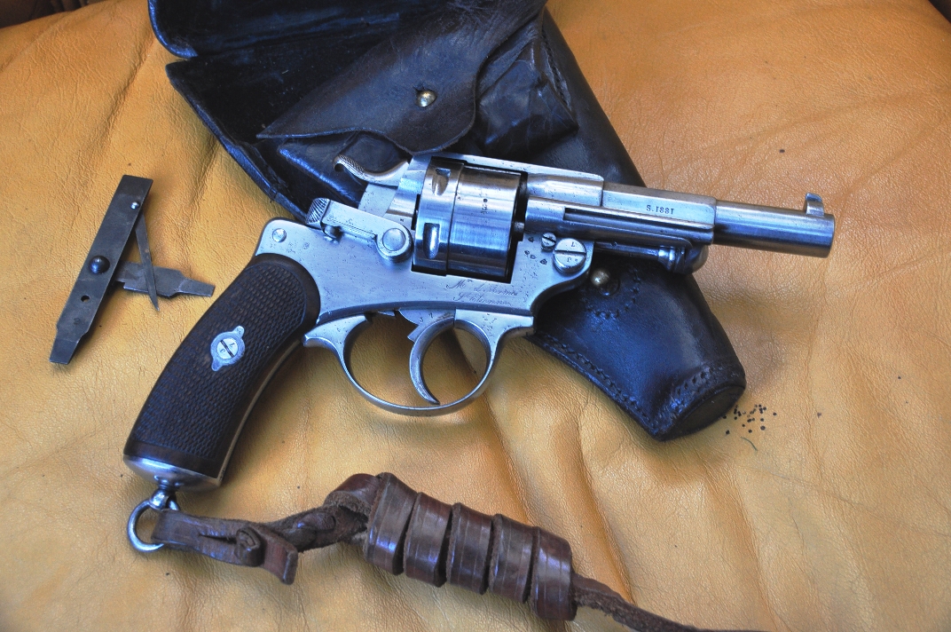 Revolver modèle 1873 avec dragonne et étui jambon
