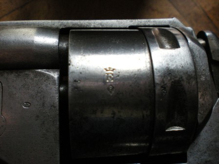 Marquage E couronné de la manufacture de Saint Etienne revolver 1873